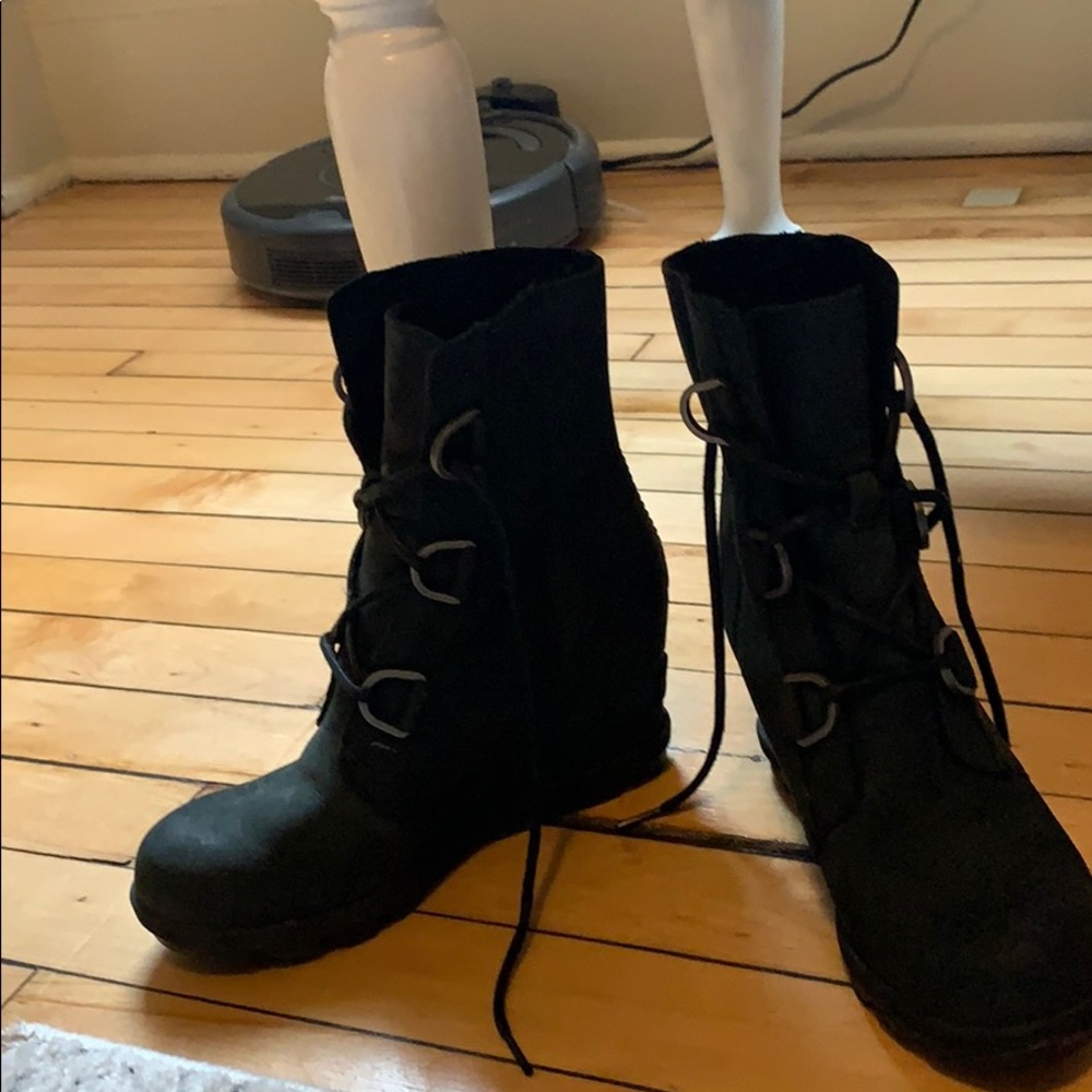 Sorel Joan of arctic wedge black boots